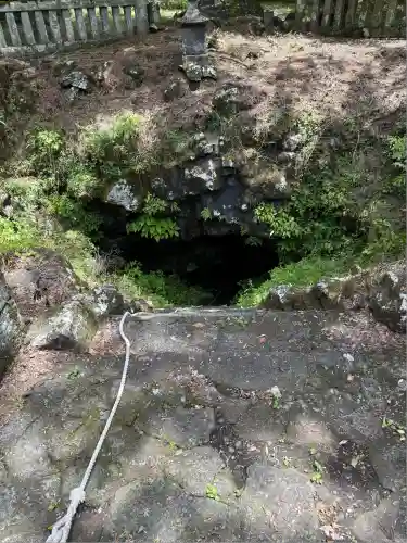 人穴浅間神社(静岡県)