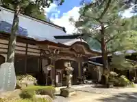 龍渕寺の本殿・本堂
