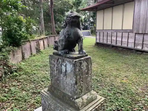 御嶽神社の狛犬