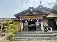 二柱神社の{uncategorized: "未分類", other: "その他", undefined: "問題あり", building: "その他建物", grave: "お墓", sacred_gate: "鳥居", guardian: "狛犬", statue: "像", buddha: "仏像", history: "歴史", nature: "自然", garden: "庭園", animal: "動物", pagoda: "塔", temizu: "手水舎", mountain_gate: "山門・神門", sanctuary: "本殿・本堂", subordinate: "末社・摂社", art: "芸術", scenery: "景色", jizo: "地蔵", ema: "絵馬", goshuin: "御朱印", omikuji: "おみくじ", items: "授与品その他", amulet: "お守り", goshuincho: "御朱印帳", eats: "食事", festival: "お祭り", votive_dance: "神楽", shichigosan: "七五三参", wedding: "結婚式", experience: "体験その他", initially: "初詣", around: "周辺", anti_infection: "感染症対策"}