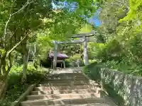 上山八幡宮の{uncategorized: "未分類", other: "その他", undefined: "問題あり", building: "その他建物", grave: "お墓", sacred_gate: "鳥居", guardian: "狛犬", statue: "像", buddha: "仏像", history: "歴史", nature: "自然", garden: "庭園", animal: "動物", pagoda: "塔", temizu: "手水舎", mountain_gate: "山門・神門", sanctuary: "本殿・本堂", subordinate: "末社・摂社", art: "芸術", scenery: "景色", jizo: "地蔵", ema: "絵馬", goshuin: "御朱印", omikuji: "おみくじ", items: "授与品その他", amulet: "お守り", goshuincho: "御朱印帳", eats: "食事", festival: "お祭り", votive_dance: "神楽", shichigosan: "七五三参", wedding: "結婚式", experience: "体験その他", initially: "初詣", around: "周辺", anti_infection: "感染症対策"}