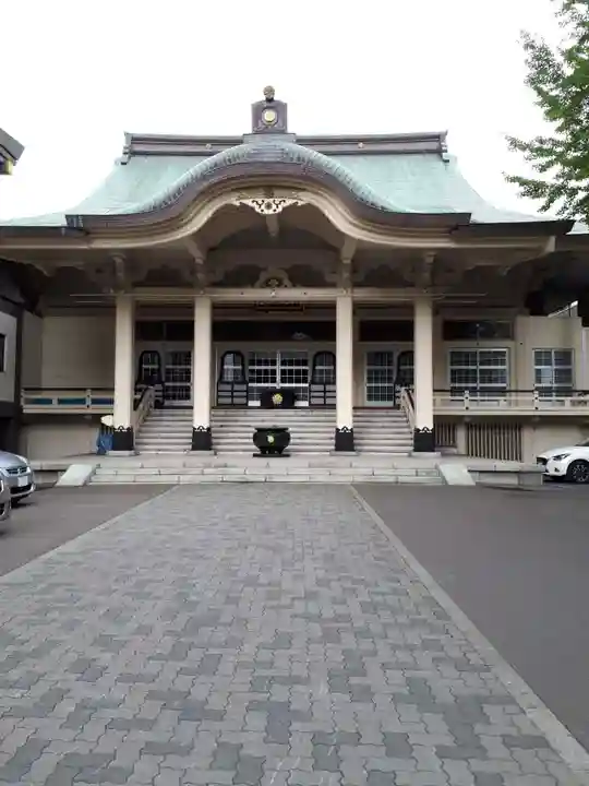 中央寺の本殿・本堂