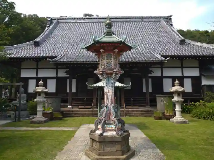 金蔵寺の本殿・本堂