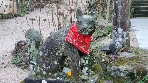 石穴稲荷神社の狛犬