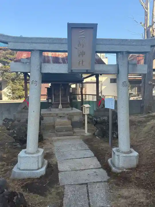 豊受神社の{uncategorized: "未分類", other: "その他", undefined: "問題あり", building: "その他建物", grave: "お墓", sacred_gate: "鳥居", guardian: "狛犬", statue: "像", buddha: "仏像", history: "歴史", nature: "自然", garden: "庭園", animal: "動物", pagoda: "塔", temizu: "手水舎", mountain_gate: "山門・神門", sanctuary: "本殿・本堂", subordinate: "末社・摂社", art: "芸術", scenery: "景色", jizo: "地蔵", ema: "絵馬", goshuin: "御朱印", omikuji: "おみくじ", items: "授与品その他", amulet: "お守り", goshuincho: "御朱印帳", eats: "食事", festival: "お祭り", votive_dance: "神楽", shichigosan: "七五三参", wedding: "結婚式", experience: "体験その他", initially: "初詣", around: "周辺", anti_infection: "感染症対策"}
