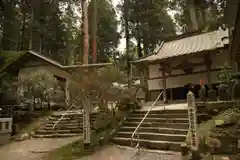 御岩神社の建物その他