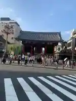 浅草寺の山門・神門