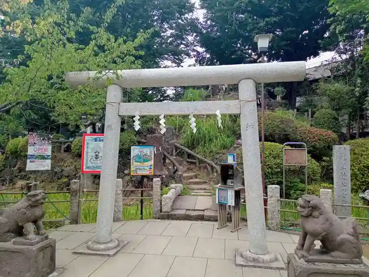 鳩森八幡神社(東京都)