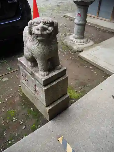 染井稲荷神社の狛犬