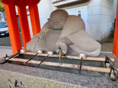 穴八幡宮の手水舎