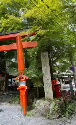 貴船神社の{uncategorized: "未分類", other: "その他", undefined: "問題あり", building: "その他建物", grave: "お墓", sacred_gate: "鳥居", guardian: "狛犬", statue: "像", buddha: "仏像", history: "歴史", nature: "自然", garden: "庭園", animal: "動物", pagoda: "塔", temizu: "手水舎", mountain_gate: "山門・神門", sanctuary: "本殿・本堂", subordinate: "末社・摂社", art: "芸術", scenery: "景色", jizo: "地蔵", ema: "絵馬", goshuin: "御朱印", omikuji: "おみくじ", items: "授与品その他", amulet: "お守り", goshuincho: "御朱印帳", eats: "食事", festival: "お祭り", votive_dance: "神楽", shichigosan: "七五三参", wedding: "結婚式", experience: "体験その他", initially: "初詣", around: "周辺", anti_infection: "感染症対策"}
