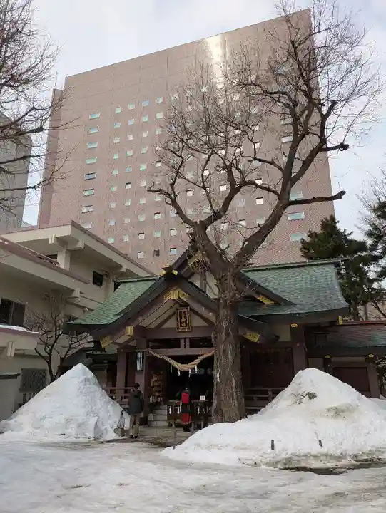 三吉神社の本殿・本堂