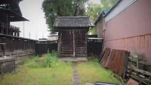 神明神社の末社