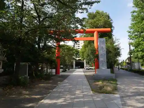 稲毛神社の鳥居