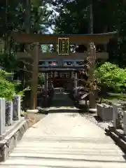 諏訪神社の鳥居