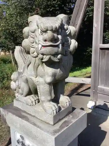 白山社（仲畑）の狛犬