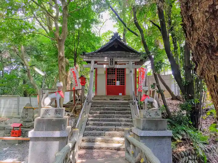 生玉稲荷神社の末社・摂社