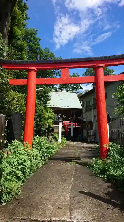 東山稲荷神社の鳥居