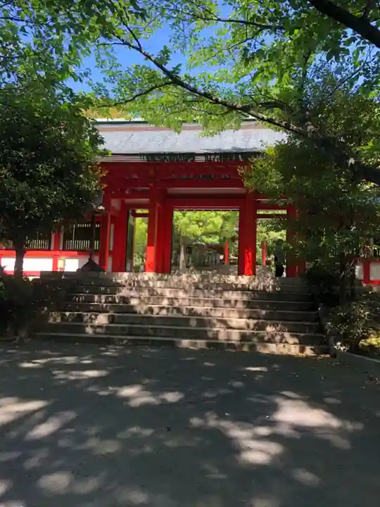 近江神宮の山門・神門