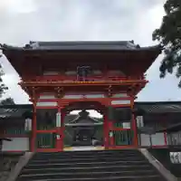 新日吉神宮の山門・神門