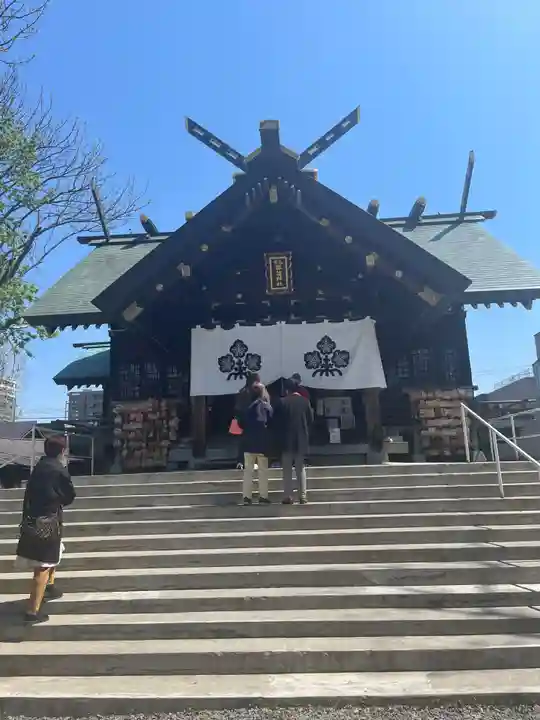 札幌諏訪神社の本殿・本堂