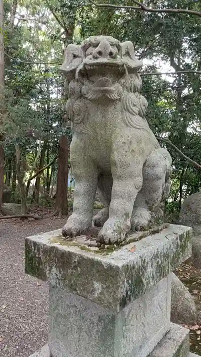 野志里神社の狛犬