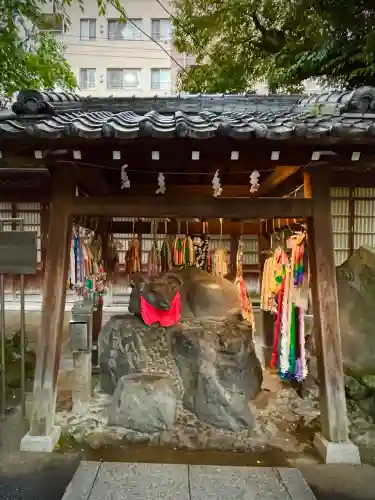 牛嶋神社の像