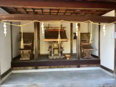 茗荷神社の{uncategorized: "未分類", other: "その他", undefined: "問題あり", building: "その他建物", grave: "お墓", sacred_gate: "鳥居", guardian: "狛犬", statue: "像", buddha: "仏像", history: "歴史", nature: "自然", garden: "庭園", animal: "動物", pagoda: "塔", temizu: "手水舎", mountain_gate: "山門・神門", sanctuary: "本殿・本堂", subordinate: "末社・摂社", art: "芸術", scenery: "景色", jizo: "地蔵", ema: "絵馬", goshuin: "御朱印", omikuji: "おみくじ", items: "授与品その他", amulet: "お守り", goshuincho: "御朱印帳", eats: "食事", festival: "お祭り", votive_dance: "神楽", shichigosan: "七五三参", wedding: "結婚式", experience: "体験その他", initially: "初詣", around: "周辺", anti_infection: "感染症対策"}