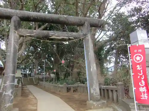 掘出神社の鳥居