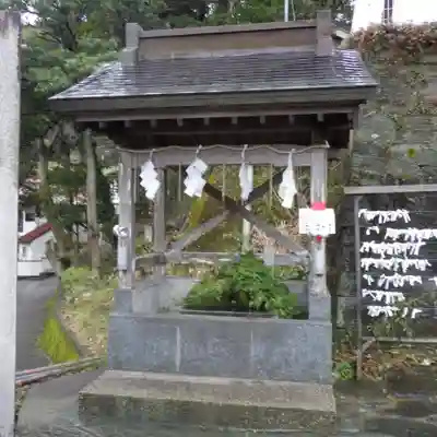 椎宮八幡神社の手水舎