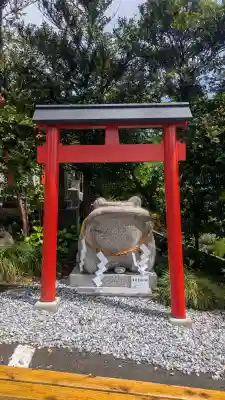 平出雷電神社の{uncategorized: "未分類", other: "その他", undefined: "問題あり", building: "その他建物", grave: "お墓", sacred_gate: "鳥居", guardian: "狛犬", statue: "像", buddha: "仏像", history: "歴史", nature: "自然", garden: "庭園", animal: "動物", pagoda: "塔", temizu: "手水舎", mountain_gate: "山門・神門", sanctuary: "本殿・本堂", subordinate: "末社・摂社", art: "芸術", scenery: "景色", jizo: "地蔵", ema: "絵馬", goshuin: "御朱印", omikuji: "おみくじ", items: "授与品その他", amulet: "お守り", goshuincho: "御朱印帳", eats: "食事", festival: "お祭り", votive_dance: "神楽", shichigosan: "七五三参", wedding: "結婚式", experience: "体験その他", initially: "初詣", around: "周辺", anti_infection: "感染症対策"}