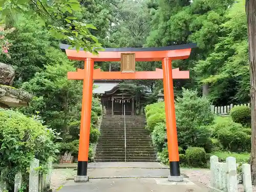 諏訪神社の鳥居