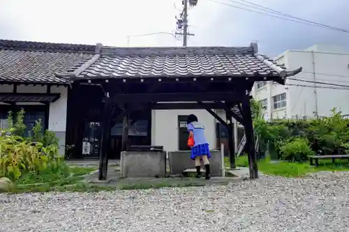 光明寺の手水舎