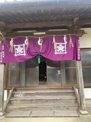 秋月寺の本殿・本堂