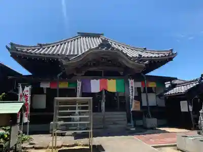 光明寺(とら薬師)の本殿・本堂
