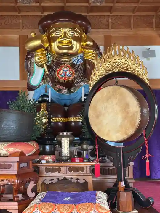 光明寺の{uncategorized: "未分類", other: "その他", undefined: "問題あり", building: "その他建物", grave: "お墓", sacred_gate: "鳥居", guardian: "狛犬", statue: "像", buddha: "仏像", history: "歴史", nature: "自然", garden: "庭園", animal: "動物", pagoda: "塔", temizu: "手水舎", mountain_gate: "山門・神門", sanctuary: "本殿・本堂", subordinate: "末社・摂社", art: "芸術", scenery: "景色", jizo: "地蔵", ema: "絵馬", goshuin: "御朱印", omikuji: "おみくじ", items: "授与品その他", amulet: "お守り", goshuincho: "御朱印帳", eats: "食事", festival: "お祭り", votive_dance: "神楽", shichigosan: "七五三参", wedding: "結婚式", experience: "体験その他", initially: "初詣", around: "周辺", anti_infection: "感染症対策"}