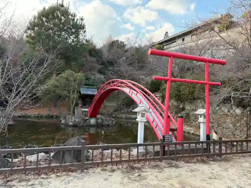 神咒寺の{uncategorized: "未分類", other: "その他", undefined: "問題あり", building: "その他建物", grave: "お墓", sacred_gate: "鳥居", guardian: "狛犬", statue: "像", buddha: "仏像", history: "歴史", nature: "自然", garden: "庭園", animal: "動物", pagoda: "塔", temizu: "手水舎", mountain_gate: "山門・神門", sanctuary: "本殿・本堂", subordinate: "末社・摂社", art: "芸術", scenery: "景色", jizo: "地蔵", ema: "絵馬", goshuin: "御朱印", omikuji: "おみくじ", items: "授与品その他", amulet: "お守り", goshuincho: "御朱印帳", eats: "食事", festival: "お祭り", votive_dance: "神楽", shichigosan: "七五三参", wedding: "結婚式", experience: "体験その他", initially: "初詣", around: "周辺", anti_infection: "感染症対策"}