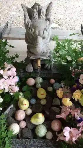 滑川神社 - 仕事と子どもの守り神の手水舎