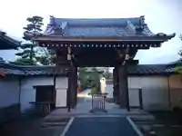 徳法寺の山門・神門