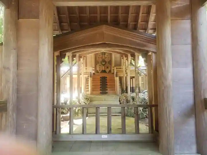 鳴谷神社の本殿・本堂