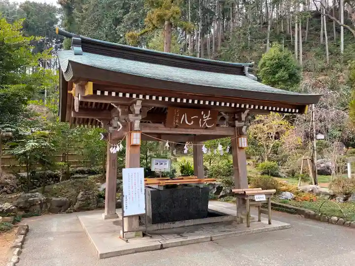 高麗神社の手水舎