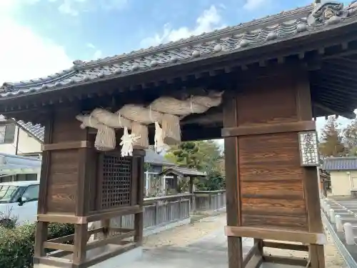 鹿島神社の{uncategorized: "未分類", other: "その他", undefined: "問題あり", building: "その他建物", grave: "お墓", sacred_gate: "鳥居", guardian: "狛犬", statue: "像", buddha: "仏像", history: "歴史", nature: "自然", garden: "庭園", animal: "動物", pagoda: "塔", temizu: "手水舎", mountain_gate: "山門・神門", sanctuary: "本殿・本堂", subordinate: "末社・摂社", art: "芸術", scenery: "景色", jizo: "地蔵", ema: "絵馬", goshuin: "御朱印", omikuji: "おみくじ", items: "授与品その他", amulet: "お守り", goshuincho: "御朱印帳", eats: "食事", festival: "お祭り", votive_dance: "神楽", shichigosan: "七五三参", wedding: "結婚式", experience: "体験その他", initially: "初詣", around: "周辺", anti_infection: "感染症対策"}
