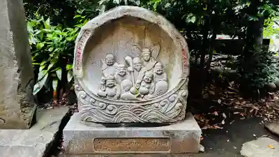 品川神社の像