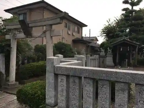 稲荷神社の鳥居