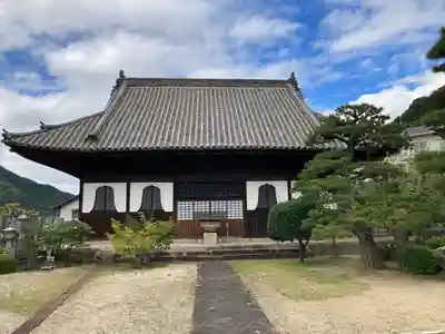 頼久寺の本殿・本堂