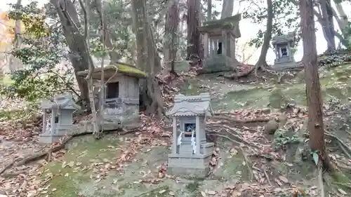 高龗神社の末社