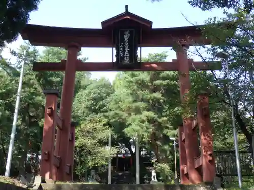 健御名方富命彦神別神社の鳥居