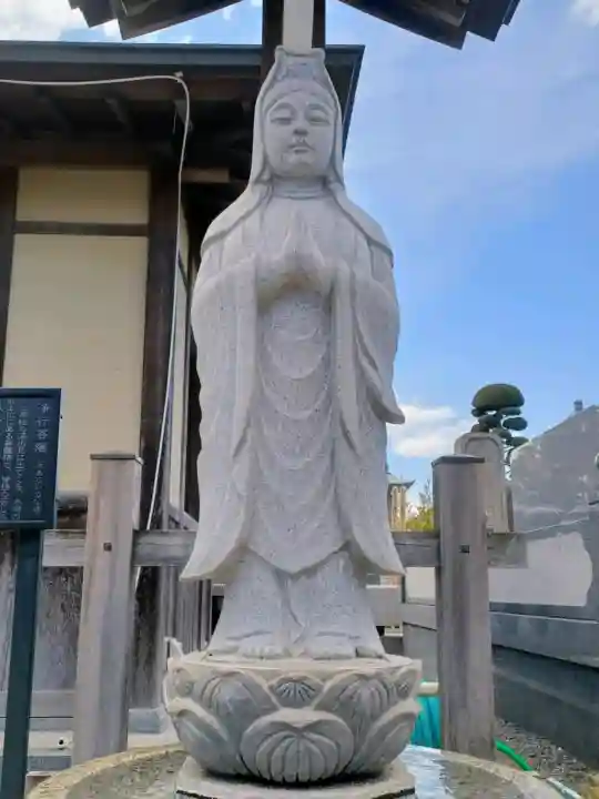 休臺寺の{uncategorized: "未分類", other: "その他", undefined: "問題あり", building: "その他建物", grave: "お墓", sacred_gate: "鳥居", guardian: "狛犬", statue: "像", buddha: "仏像", history: "歴史", nature: "自然", garden: "庭園", animal: "動物", pagoda: "塔", temizu: "手水舎", mountain_gate: "山門・神門", sanctuary: "本殿・本堂", subordinate: "末社・摂社", art: "芸術", scenery: "景色", jizo: "地蔵", ema: "絵馬", goshuin: "御朱印", omikuji: "おみくじ", items: "授与品その他", amulet: "お守り", goshuincho: "御朱印帳", eats: "食事", festival: "お祭り", votive_dance: "神楽", shichigosan: "七五三参", wedding: "結婚式", experience: "体験その他", initially: "初詣", around: "周辺", anti_infection: "感染症対策"}