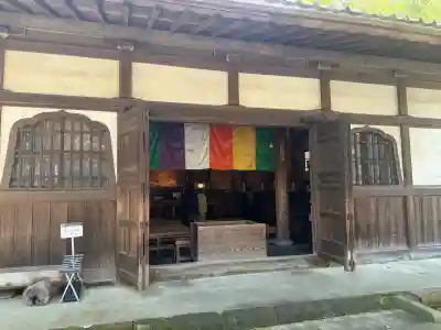 円応寺の{uncategorized: "未分類", other: "その他", undefined: "問題あり", building: "その他建物", grave: "お墓", sacred_gate: "鳥居", guardian: "狛犬", statue: "像", buddha: "仏像", history: "歴史", nature: "自然", garden: "庭園", animal: "動物", pagoda: "塔", temizu: "手水舎", mountain_gate: "山門・神門", sanctuary: "本殿・本堂", subordinate: "末社・摂社", art: "芸術", scenery: "景色", jizo: "地蔵", ema: "絵馬", goshuin: "御朱印", omikuji: "おみくじ", items: "授与品その他", amulet: "お守り", goshuincho: "御朱印帳", eats: "食事", festival: "お祭り", votive_dance: "神楽", shichigosan: "七五三参", wedding: "結婚式", experience: "体験その他", initially: "初詣", around: "周辺", anti_infection: "感染症対策"}
