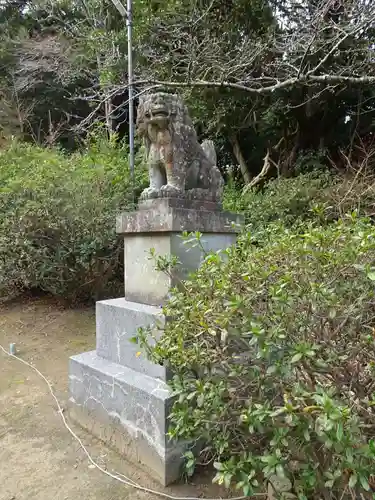 埴生神社の狛犬